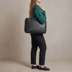 Bolsa Notebook Feminina Couro Preta Clarice