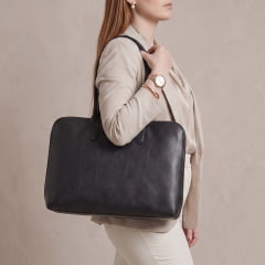 Bolsa Notebook Feminina Couro Preta Clarice